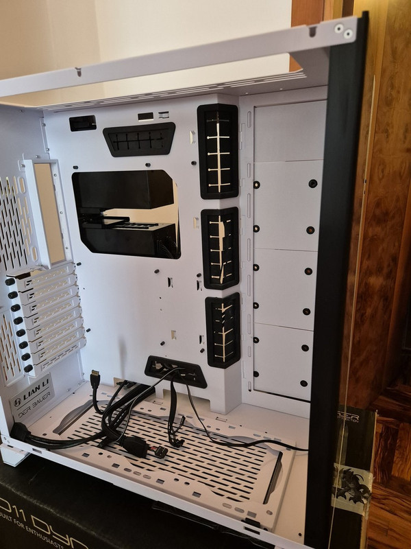 wX3CYyd-RXes5yuiSgacvQ