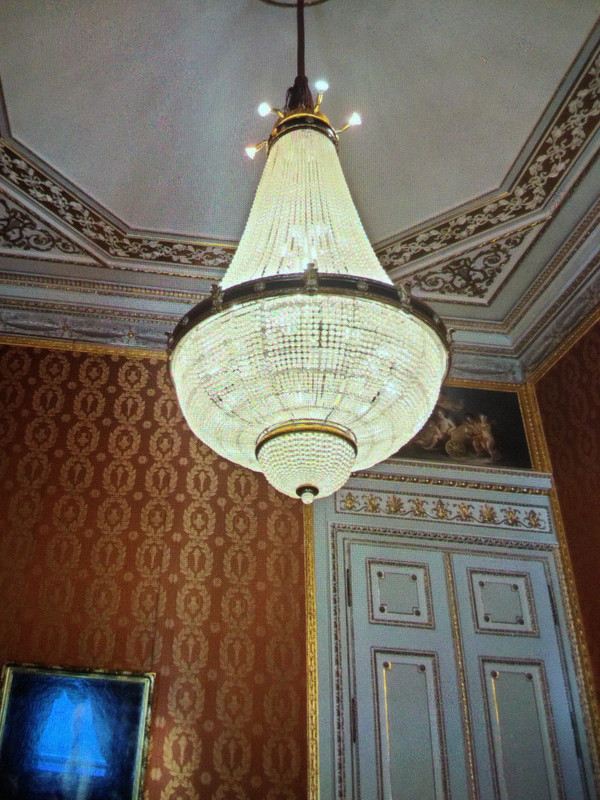 1F56F3E6-F099-4159-B9BF-9BDC137768BF