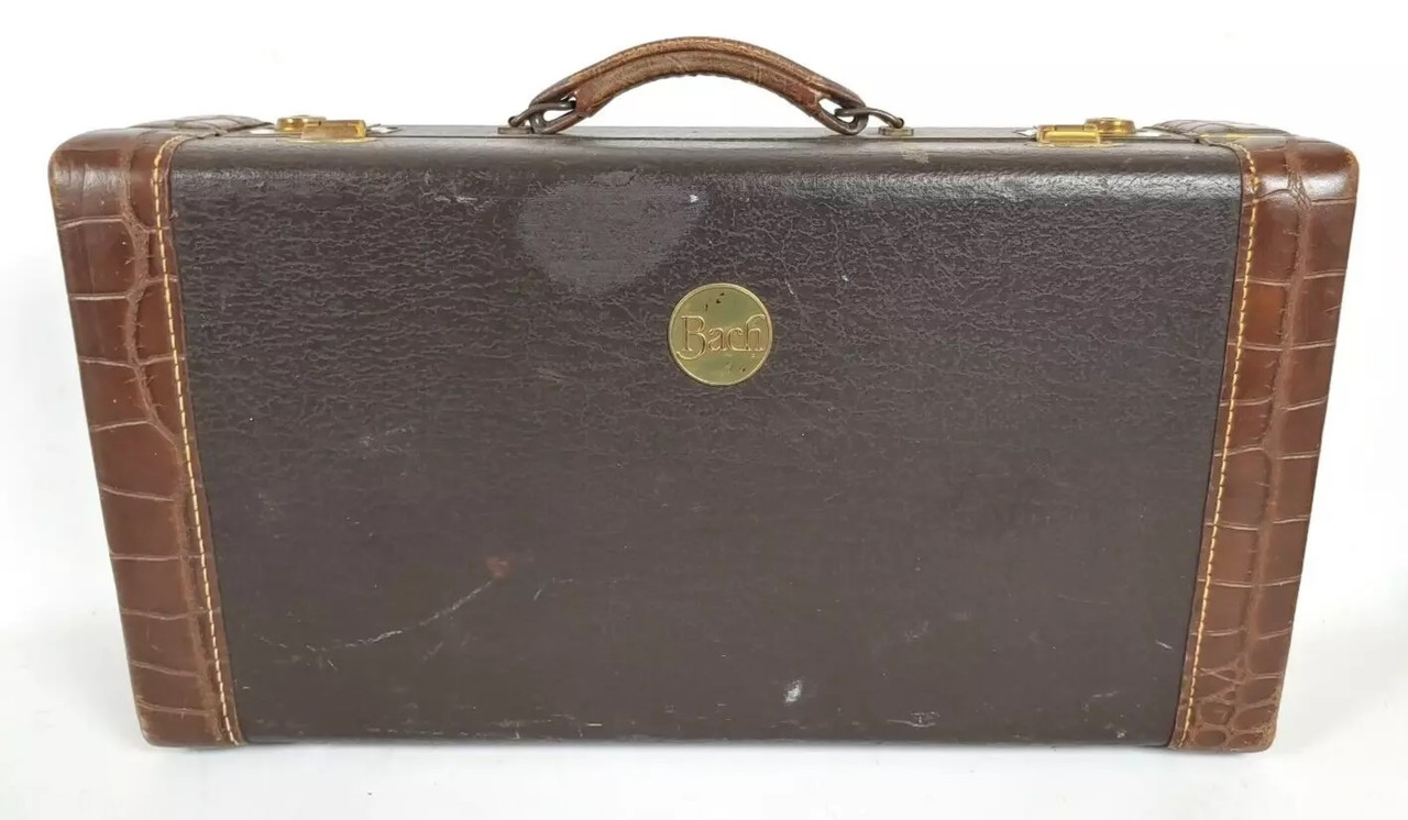 Bach 1973 Stradivarius 37 Trumpet sn 69098 (19)