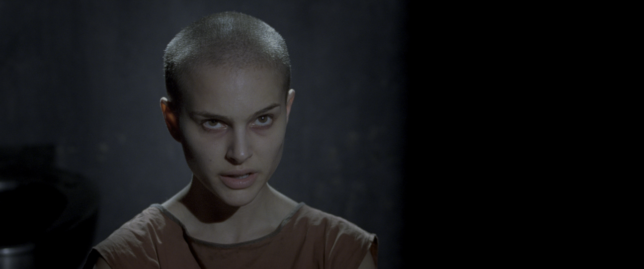 V.for.Vendetta.2005.ITA.ENG.2160p.UHD.BluRay.x265.10bit.HDR-MeM.mkv_snapshot_01.19.48_[2020.11.02_08