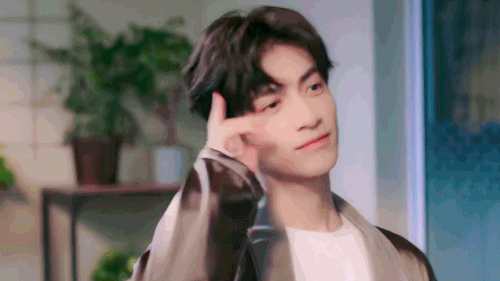 luo yunxi appreciation post v0 gvi0806xd1za1 ezgif com resize