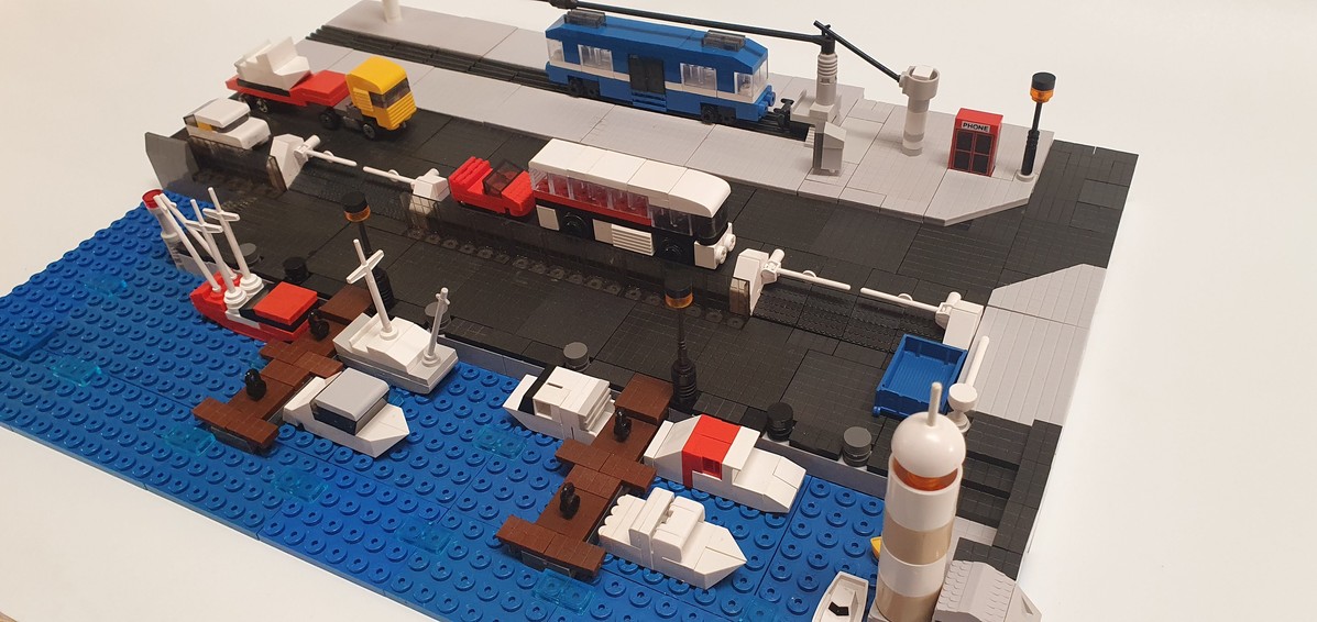 Tranvia-y-Puerto-Deportivo_TENTENTE_04