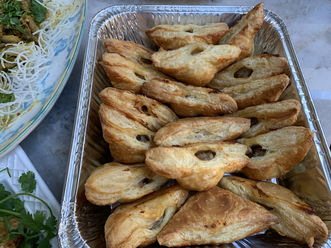 [Image: Pate-Chaud.jpg]