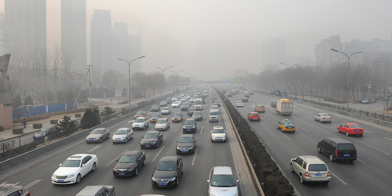 Niebla tóxica cubre lugares de China en plena COP26