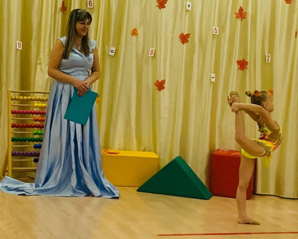 photo 5260618370011304062 y