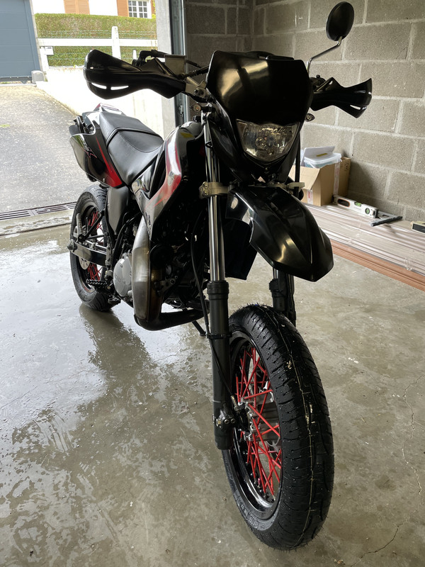 9F4DF48E-526A-4B24-B3A7-D646BD1D5C89