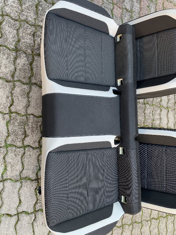 40B1CB1E-8236-49D1-8641-408829380391