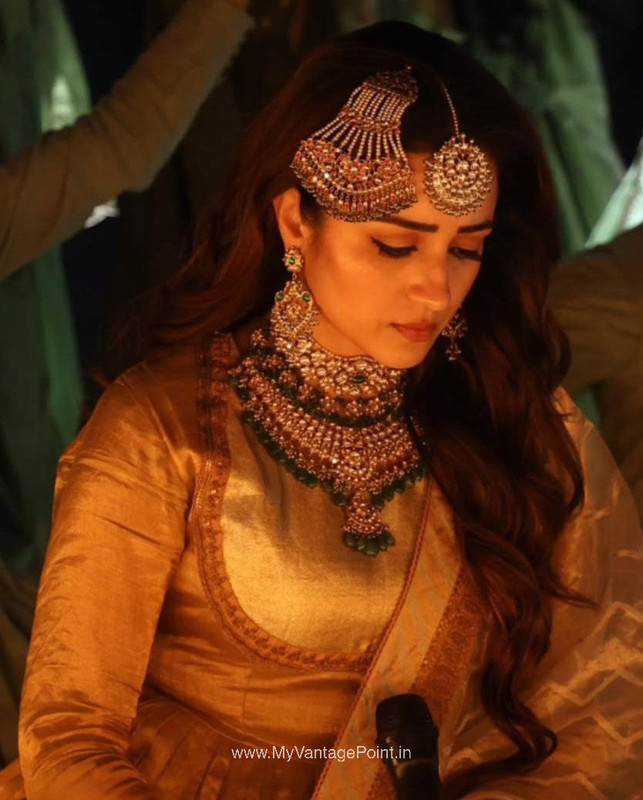 gorgeous-trisha-krishnan-in-muththa-mazhai-song-from-thug-life-2025