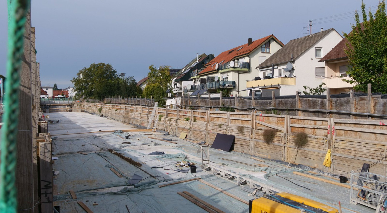[Bild: 031025-102840b.jpg]
