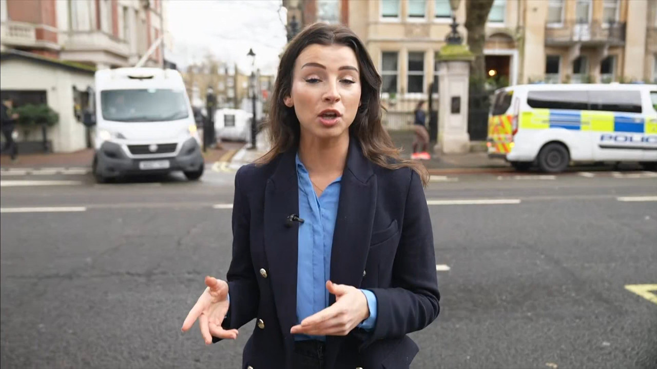 BBC London News_20240217_17401745.ts_snapshot_03.32.727