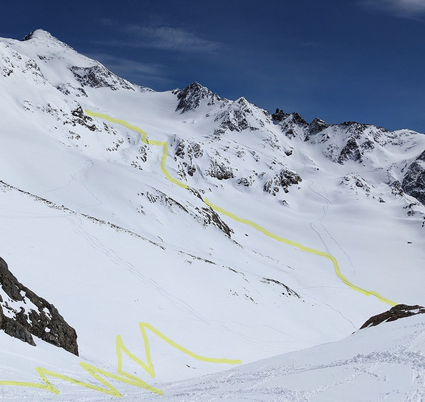 stubai_1450 Gleich am SL Gaiskarferner-  Rueckblick - links Westl Zuckerhuetl 3501m