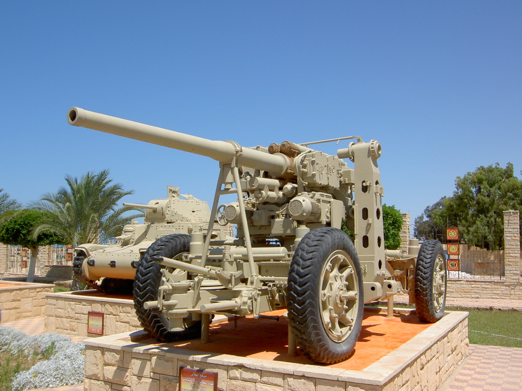 Un 90-53 conservado en el Museo del Alamein