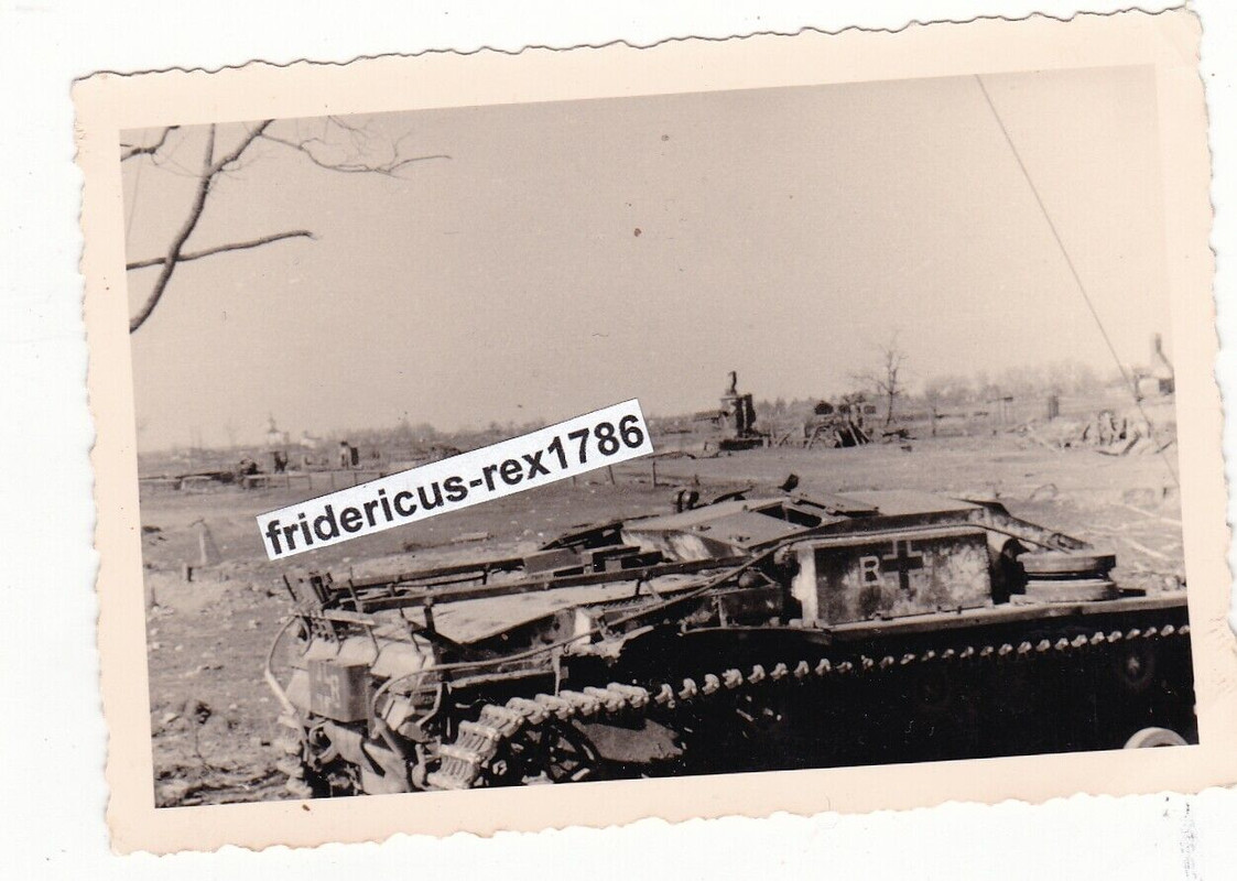 Foto Panzer StuG Artilleriegeschütz Jagdpanzer in Welisch Smolen