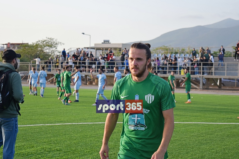 , &Tau;&omicron; &phi;&omega;&tau;&omicron;&rho;&epsilon;&pi;&omicron;&rho;&tau;ά&zeta; &tau;&omicron;&upsilon; &tau;&epsilon;&lambda;&iota;&kappa;&omicron;ύ &Epsilon;&rho;ά&nu;&eta;-&Pi;&alpha;&nu;&theta;&omicron;&upsilon;&rho;&iota;&alpha;&kappa;ό&sigmaf; (&phi;&omega;&tau;&omicron;)