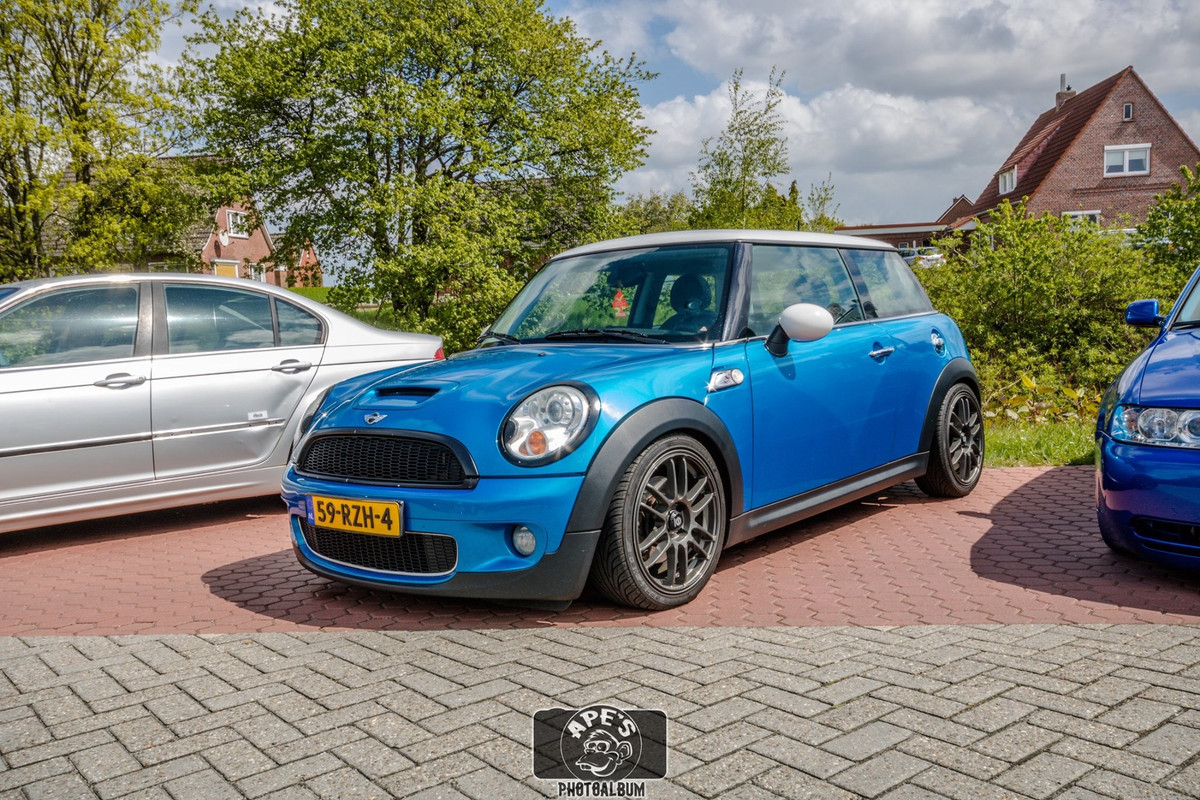 979F94E6-B01C-4F52-AC84-16335A1DC682