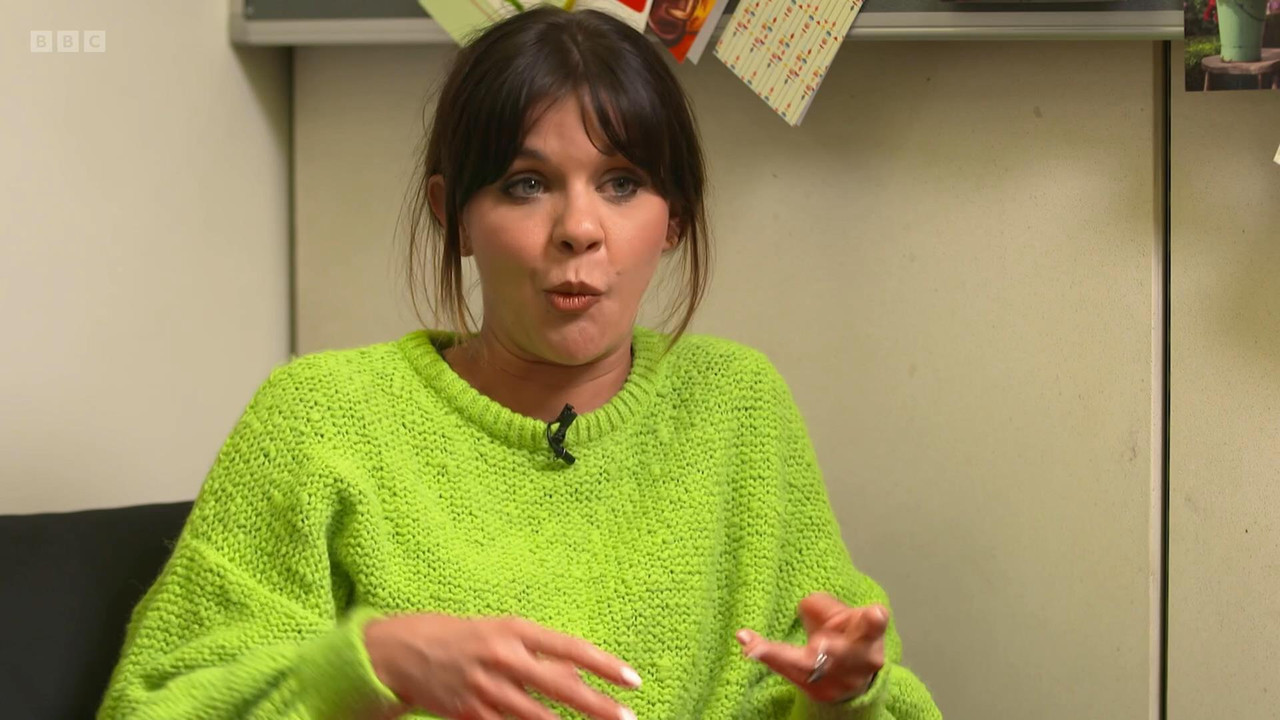 Newsround_Specials_-_Lets_Talk_About_Sexism_m001645y_original.mp4_snapshot_22.39_[2022.04.05_12.38.4
