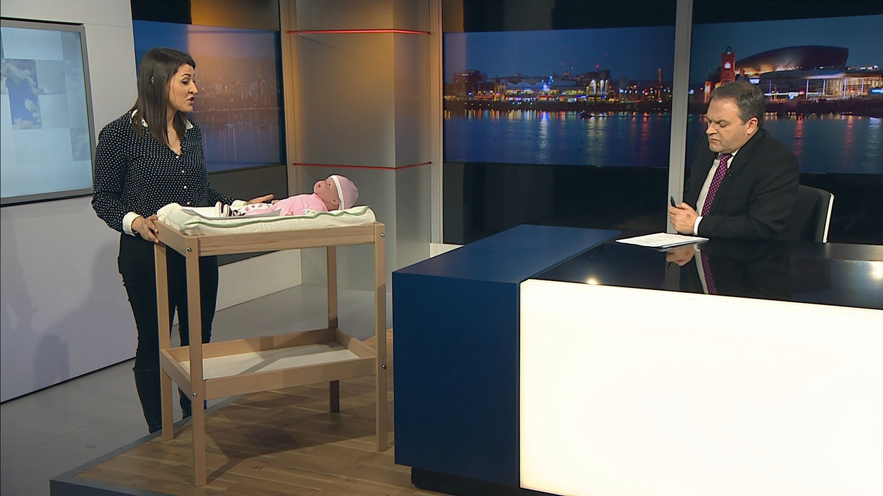 06 February - 18.00.00 - ITV News London. The latest news and we