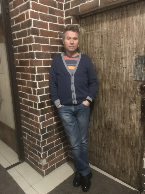 81C90D67-A6F7-4C0E-9096-19336BF9D064