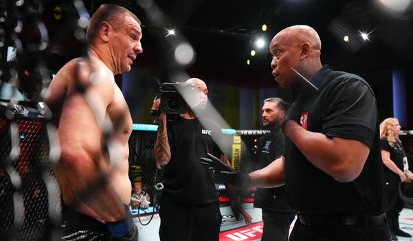 Анте Делия след загубата от Кортес-Акоста: Бях ограбен!