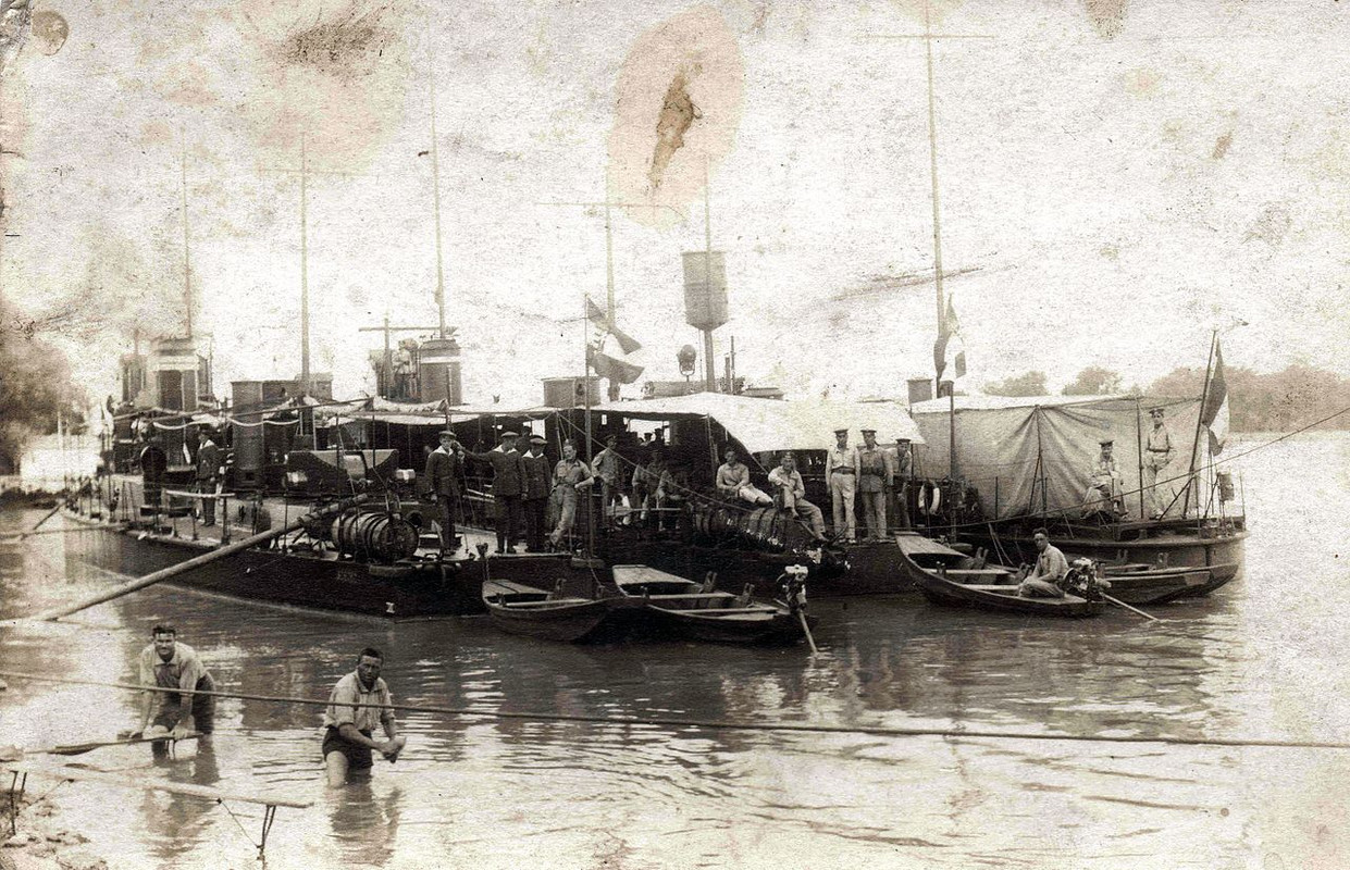 A_Magyar_Királyi_Folyamőrség_őrnaszádjai._Fortepan_100491