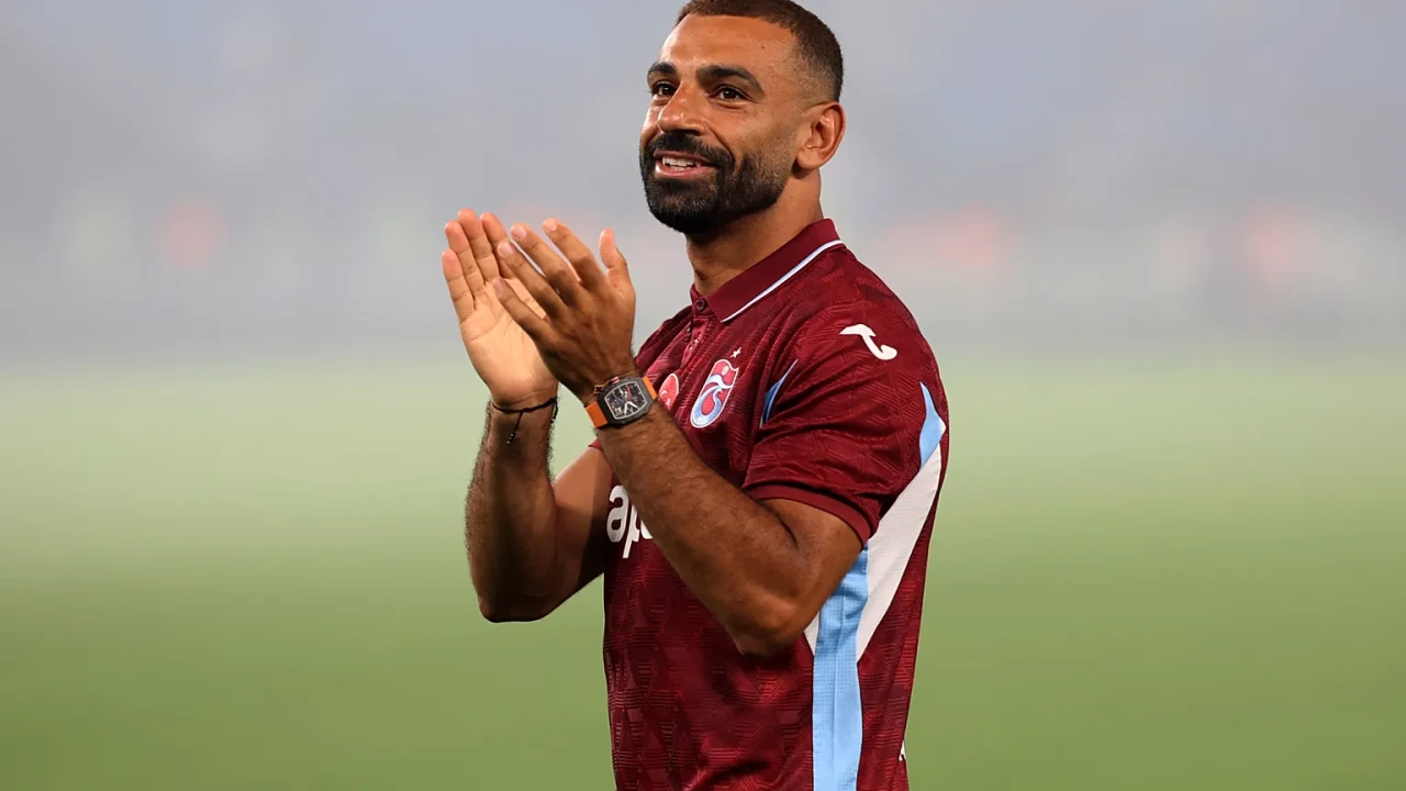 محمد صلاح يبدأ فصلًا جديدًا.. طرابزون سبور يفتح أبوابه لـ«الملك المصري»