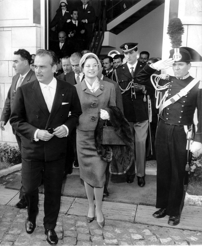GraceKelly_md65
