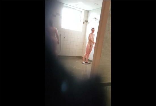 [Image: Voyeur17245082537.jpg]