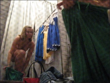 [Image: Voyeur11595123409.jpg]