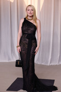 Dakota-Fanning6th-Academy-Museum-Gala409