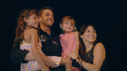Inspiration4-11-Jared-sus-nenas-y-su-senora-al-regreso