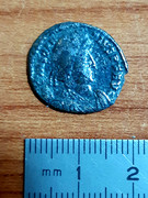 AE3 de Constancio II. FEL TEMP – REPARATIO. Soldado romano alanceando a jinete caído. 20200209-093849