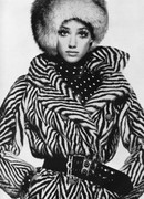 marisa-berenson-b70