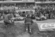 24 HEURES DU MANS YEAR BY YEAR PART ONE 1923-1969 - Page 51 61lm04-DBR1-300-Roy-Salvadori-Tony-Maggs-10
