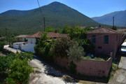Douka-Bryse-(6)