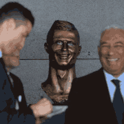 Statue Ronaldo sad