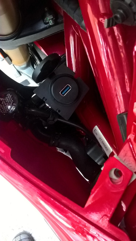 18FC45F9-A5D7-4C35-8097-C5A6847593C2