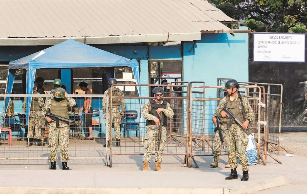 Ecuador lleva 19 mil operativos para combatir bandas pertenecientes al CJNG