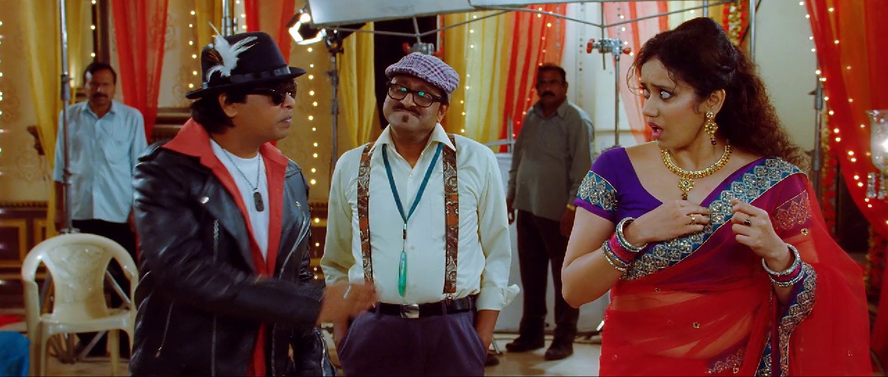 Super-Nani-2014-Hindi-Web-Rip-1080p-x264-AVC-AC3-2ch-ESub-mkv-0005