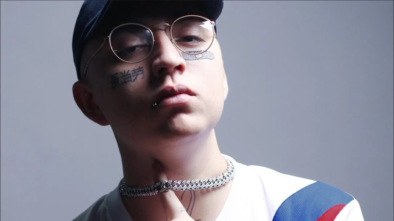 Filtran la infartante letra de la nueva canción de Dani Flow y se desata la polémica