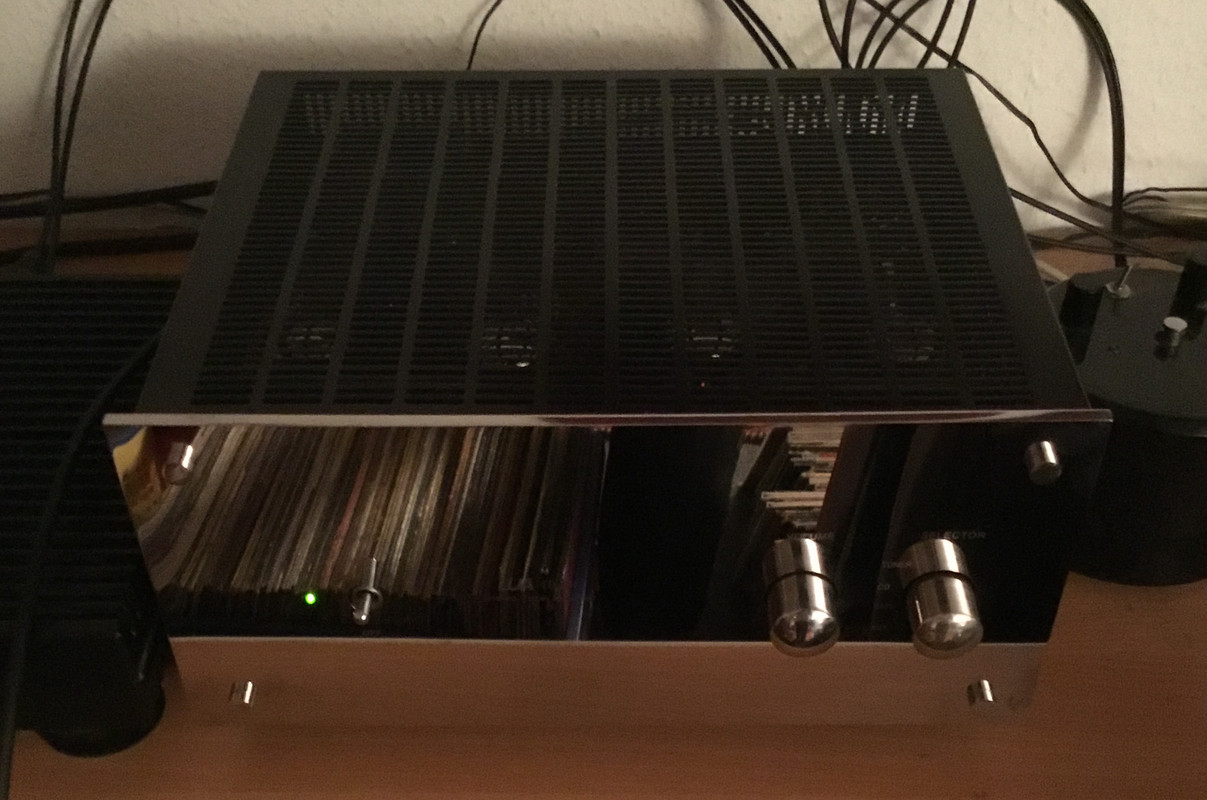 FF5E00F1-EA06-49BA-89EF-008B68CE9E3E