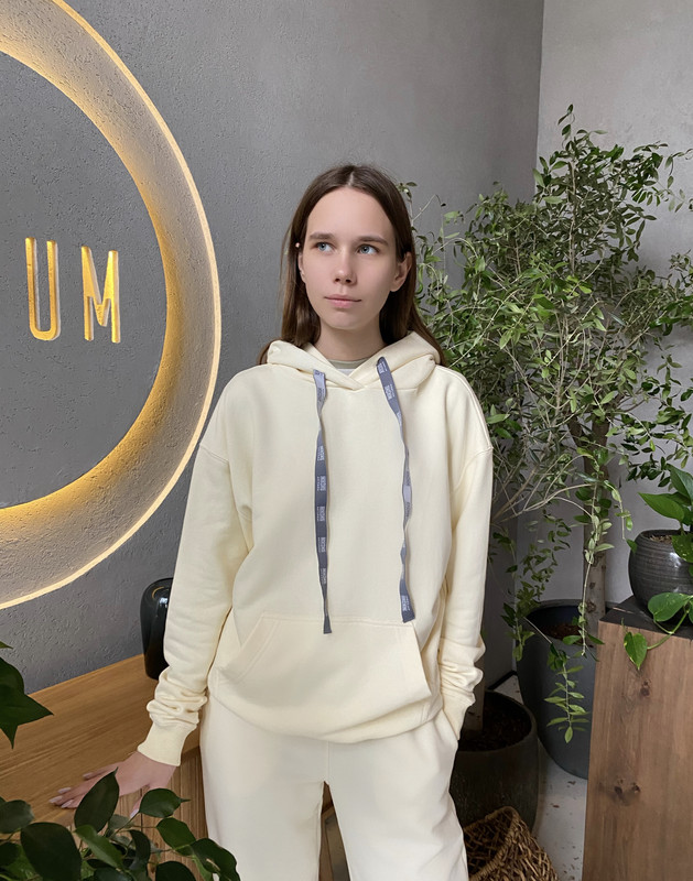 326E8734-7AE7-4D1D-8262-8A574B2CF5E6