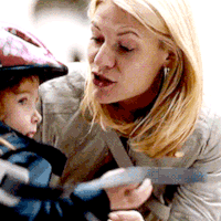 tv-moms-av3.gif