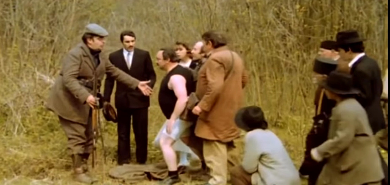 Printscreen, YouTube:Who's Singin' Over There (Ko to tamo peva) (1980)   