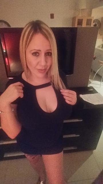 03e4cd542da4e3995b634d6616591e78