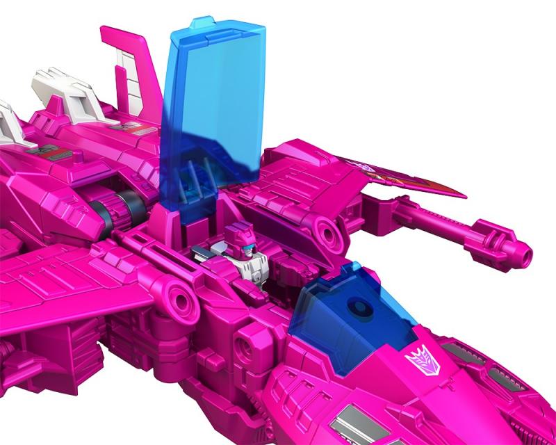 r_Titans-Return-C2393AS00-346259-Misfire-Cockpit