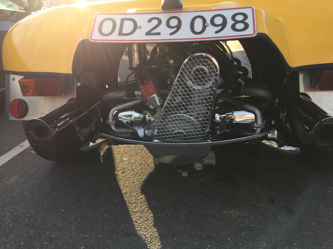 5043ECD2-5A71-4D25-8C3C-59E5519B60D8