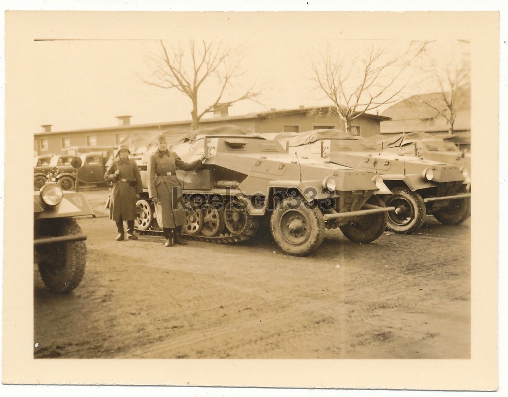 Foto Schützenpanzer Panzer Halbkette der Wehrmacht in Ohrdruf 1.
