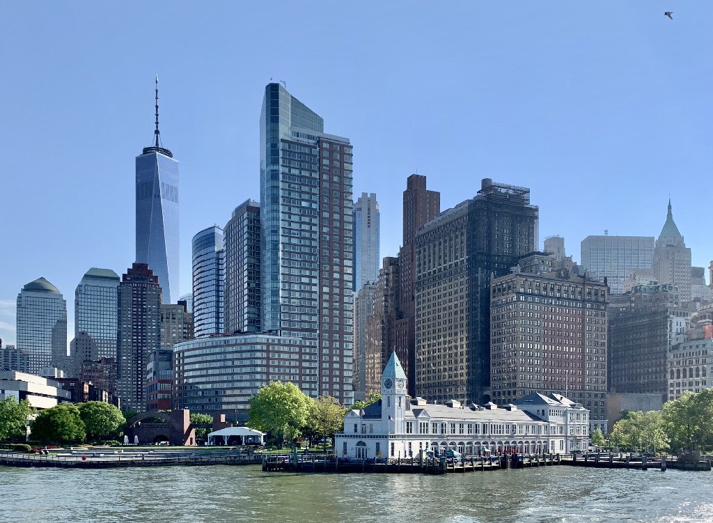 4C2A605E-33DC-475E-848C-6A272ABA7A43