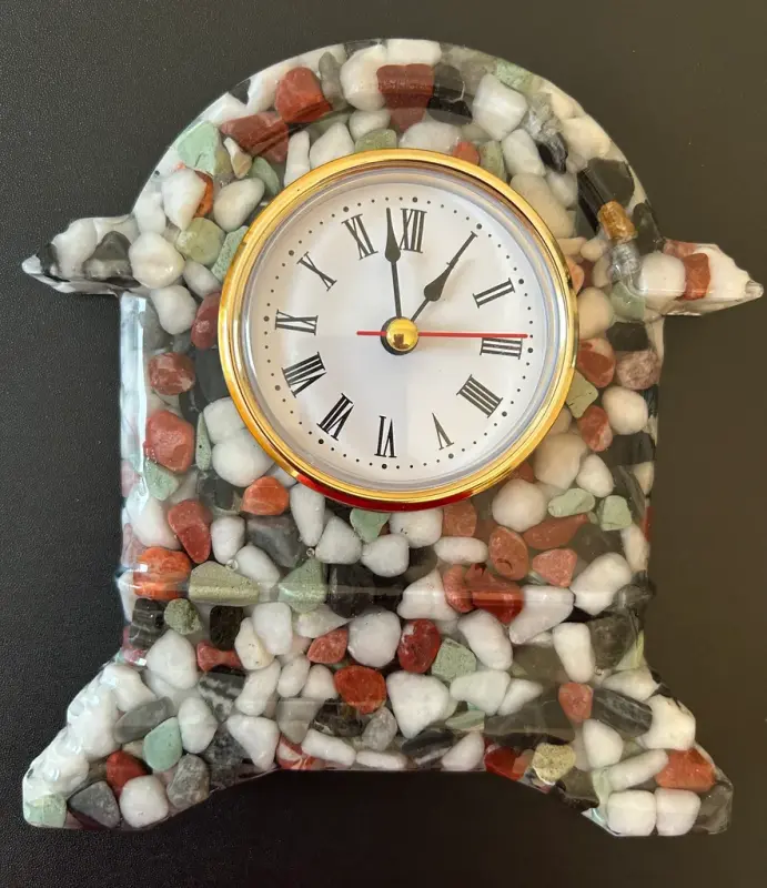 clock-pebble.webp