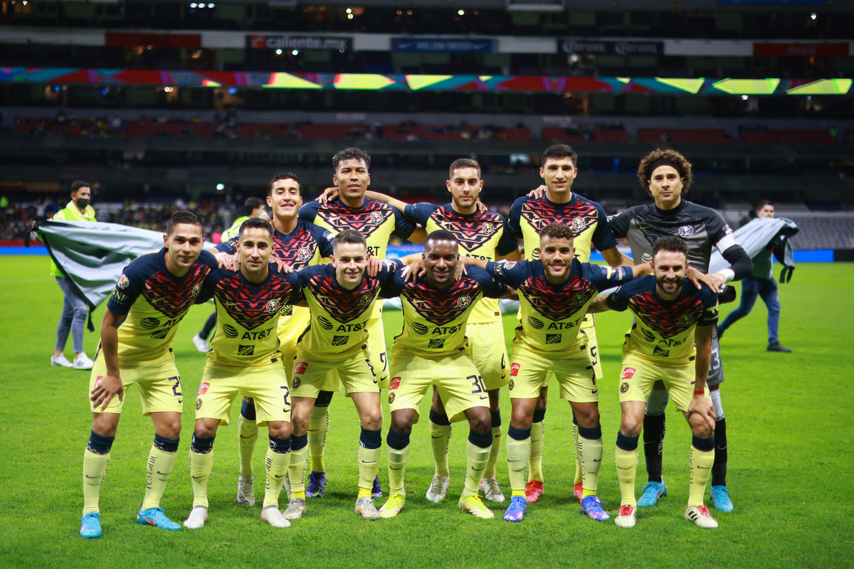 Jugador del América abandonó entre risas el Estadio Azteca ¿Lo perdonarán?
